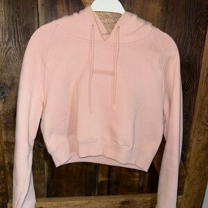 Alphalete Cropped Hoodie pink